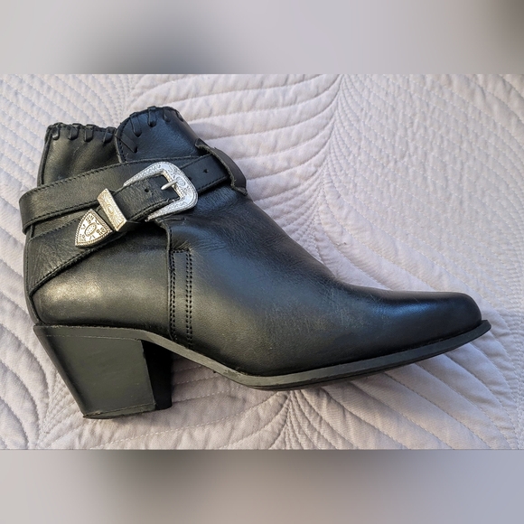 Bundle  of 5 Leather Booties all between 6.5 to 7.5 M - Picture 7 of 16